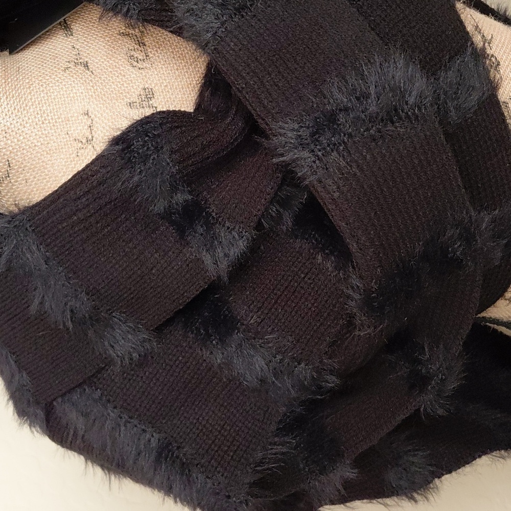 KILLSTAR STRIPED NIGHT HOODED SCARF SOFT KNIT FLUFFY - Picture 2 of 6
